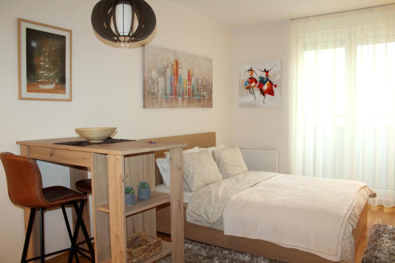 Downtown Apartment Нови Сад Екстериор снимка