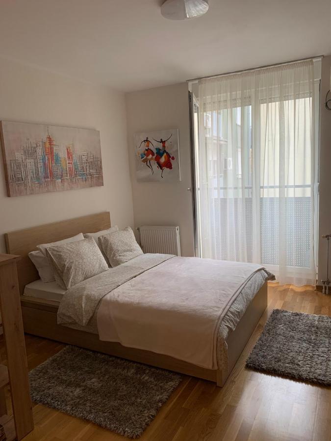 Downtown Apartment Нови Сад Екстериор снимка